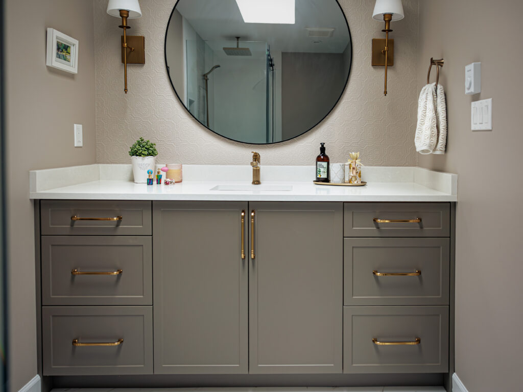 Custom Kitchen Cabinet Maple Bay