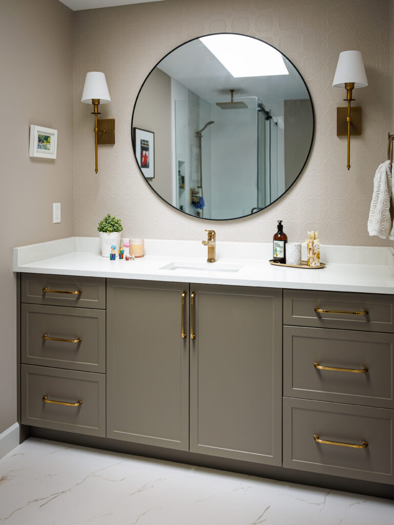 Custom Kitchen Cabinet Maple Bay